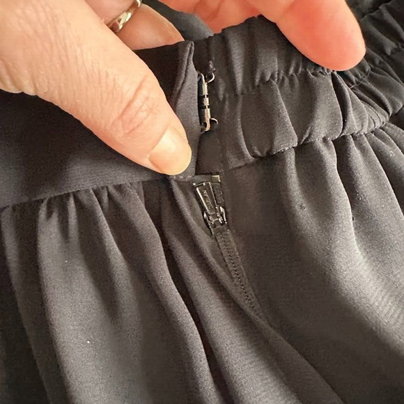 Adrianna Papell Evening Essentials Size 8 Black Palazzo Chiffon Pants Formal - Picture 8 of 8